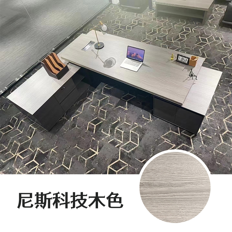 03YACHI210706LAOBANZHUOZHUTU.jpg