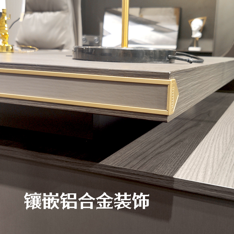 04YACHI210706LAOBANZHUOZHUTU.jpg